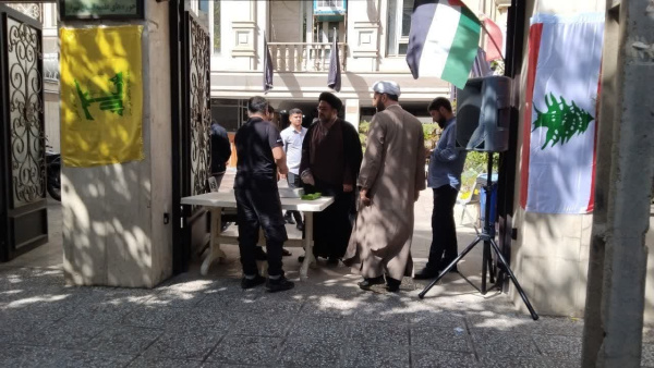 برپایی ایستگاه فرهنگی حوزه علمیه بمناسبت پاسخ موشکی سپاه پاسداران