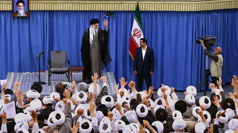دیدار ائمه جماعات مساجد استان تهران با رهبر انقلاب
