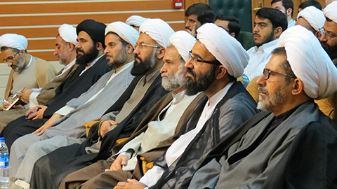 اجلاسیه مدیران مدارس علمیه تهران و طلاب فعال قرآنی برگزار ‌شد
