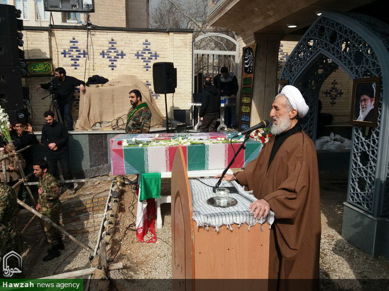 شهدای گمنام برترین حامی ولایت بودند / انقلاب اسلامی تجلی فکری حضرت زهرا(س) است