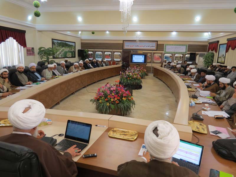 مدیر حوزه تهران در اجلاسیه مسئولین و مدیران مدارس: فرهنگ سازی حمایت از کالای داخلی از وظایف حوزه و روحانیت است
