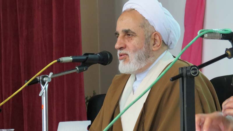 جوانی که وارد حوزه می شود، لازم است بداند در چه مسیری وارد شده است.