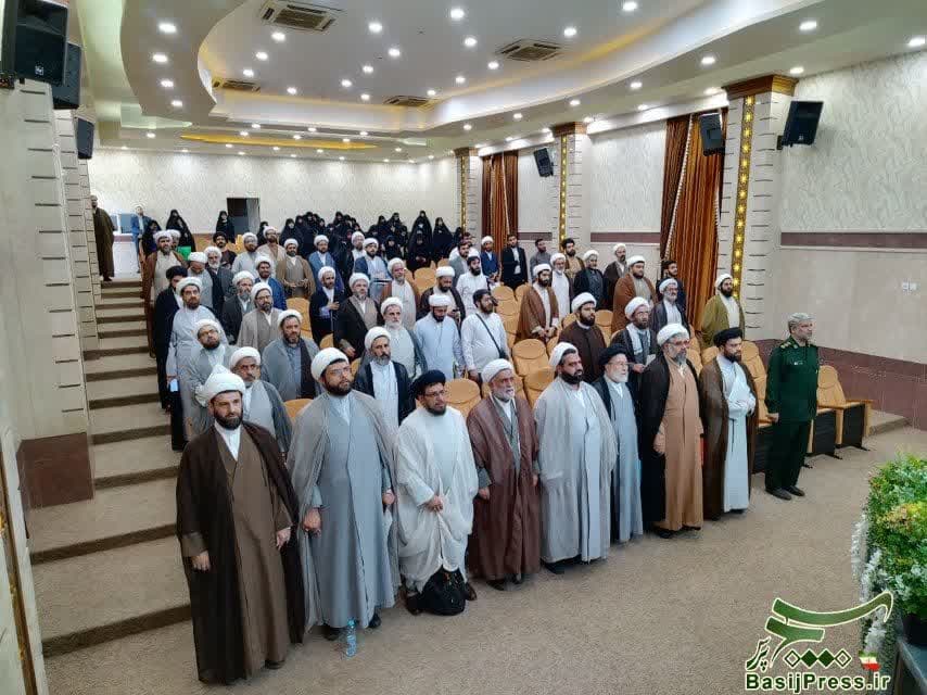  همایش فرماندهان حوزه ها و پایگاه‌های مقاومت بسیج طلاب  روحانیون واساتید حوزه علمیه استان تهران برگزار شد