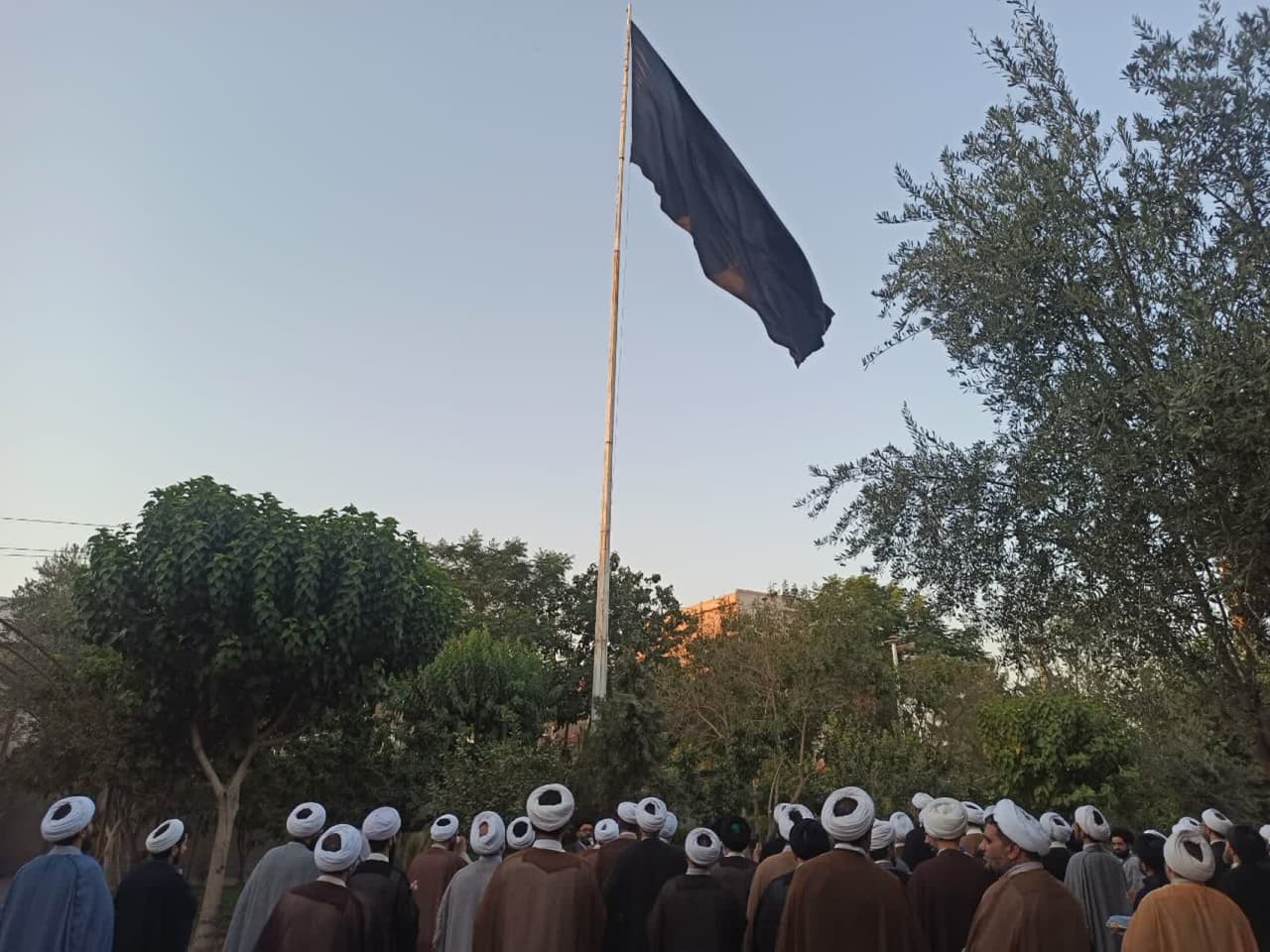 آیین اهتزاز پرچم حسینی