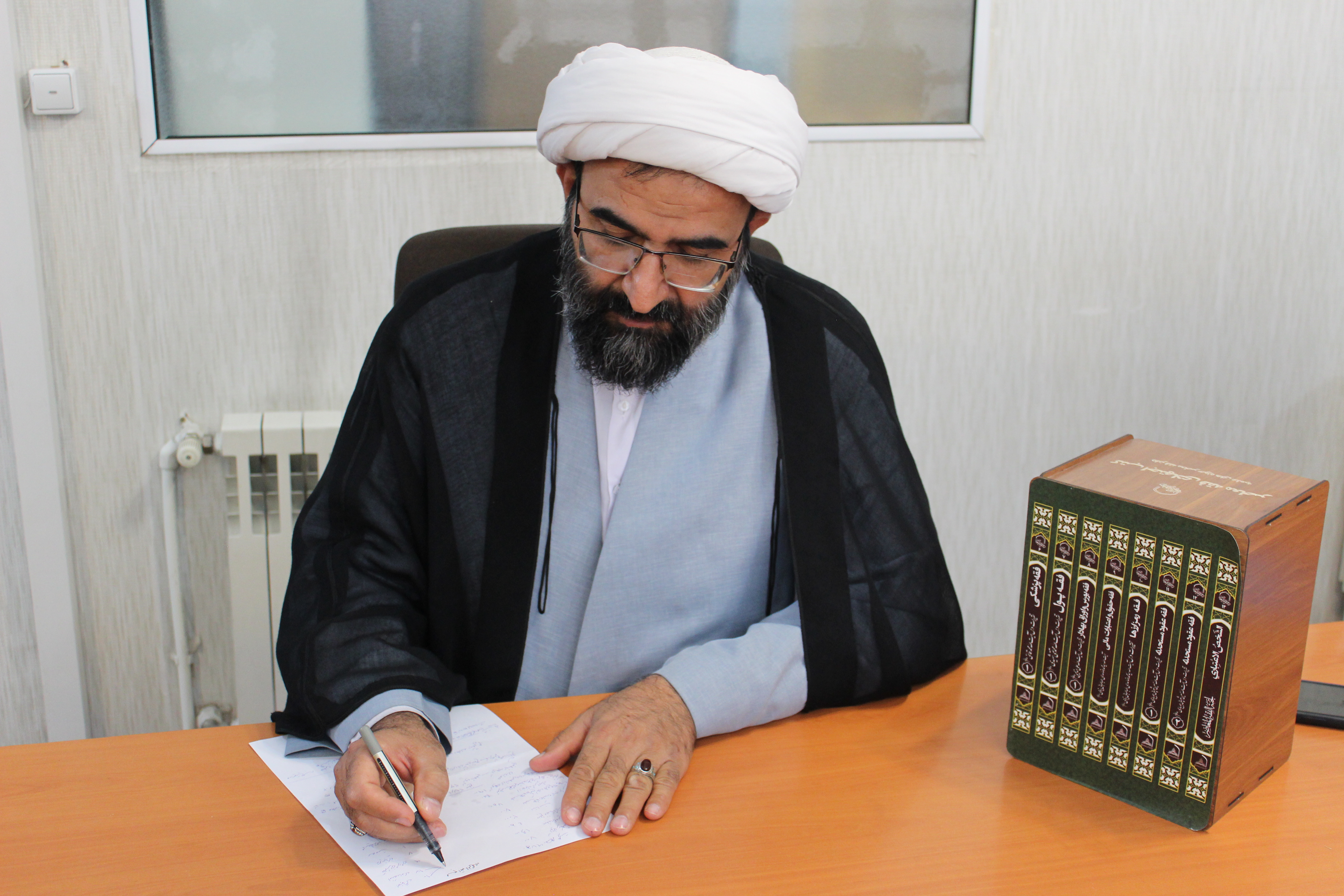 بیانیه مدیریت حوزه علمیه استان تهران در سوگ شهادت رئیس جمهور محترم و هیئت همراه ایشان 