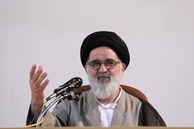 حوزه علمیه راهکارهای رشد اقتصاد و فرهنگ را به دولت یازدهم ارائه کند