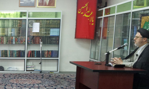 راه پیشرفت از مکتب قرآن و عترت می‌گذرد